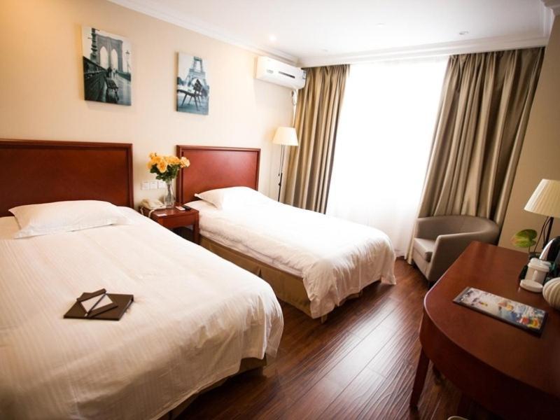 Greentree Inn Anhui Wuhu Zhongshan Road Pedestrian Street Express Hotel Eksteriør billede