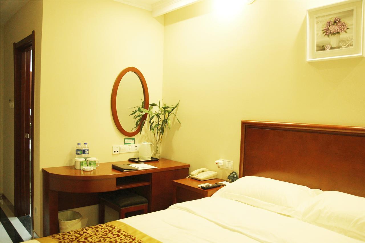 Greentree Inn Anhui Wuhu Zhongshan Road Pedestrian Street Express Hotel Eksteriør billede