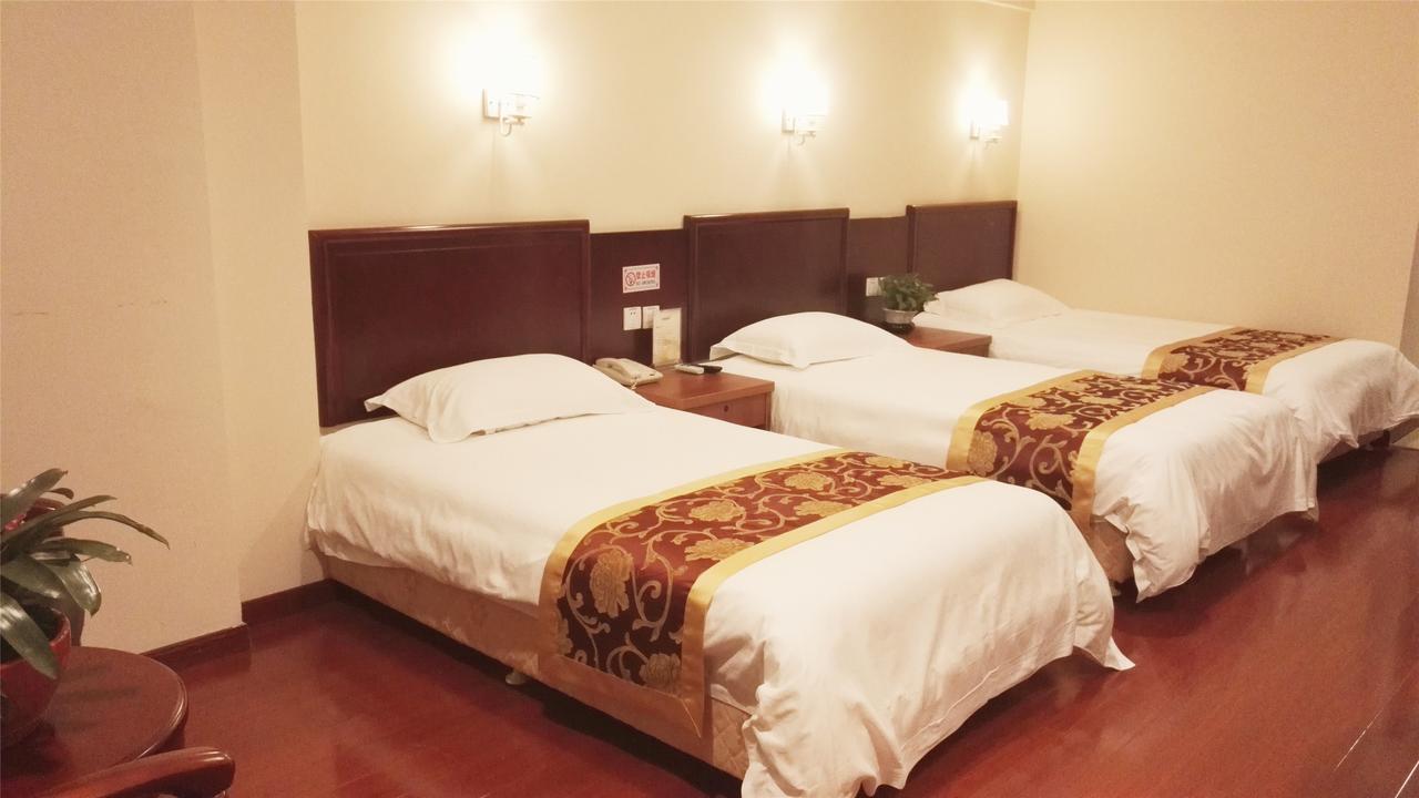 Greentree Inn Anhui Wuhu Zhongshan Road Pedestrian Street Express Hotel Eksteriør billede